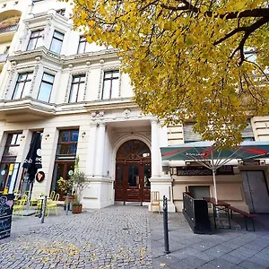 bearlin-city-apartments-city-center-east.find-berlin-hotels.com/